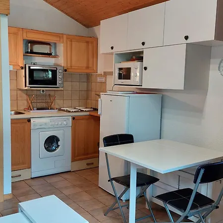 Chamonix: 2 Pieces Avec Parking Proche Centre - Fr-1-517-66 Daire